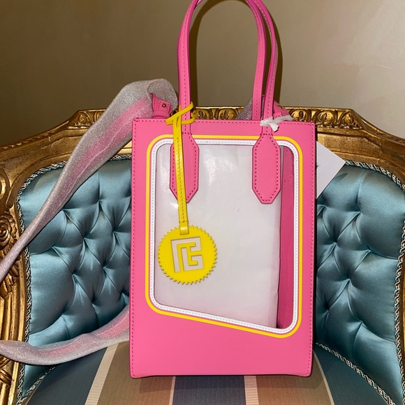 Balmain X Barbie bag. - Picture 2 of 10